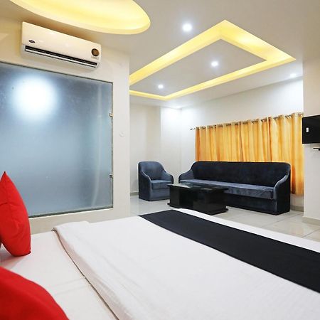 Live On Mrt736 Hotel Meerut Exterior photo