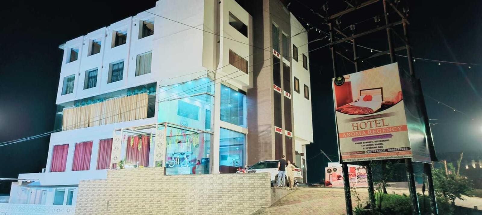 Live On Mrt736 Hotel Meerut Exterior photo