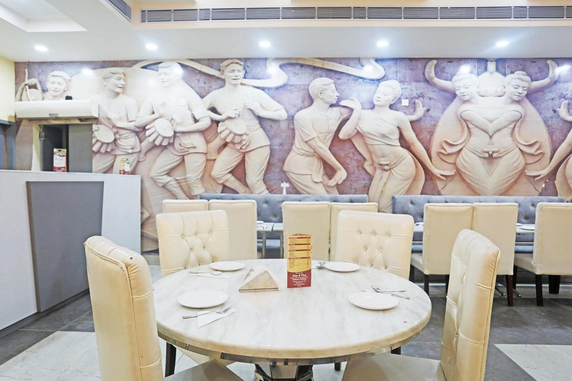 Live On Mrt736 Hotel Meerut Exterior photo